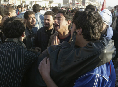 伊拉克局势混乱 各派呼吁冷静(组图)