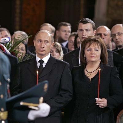 俄罗斯前总统叶利钦遗体在莫斯科下葬