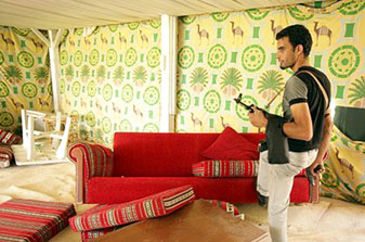 卡扎菲第4子地堡曝光 布满监视器如007电影