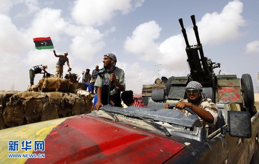 利比亚执政当局在卡扎菲老家进攻因人体盾牌受阻