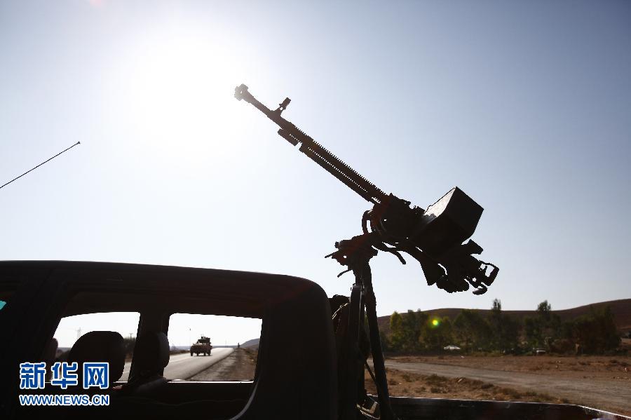 利比亚执政当局在卡扎菲老家进攻因人体盾牌受阻