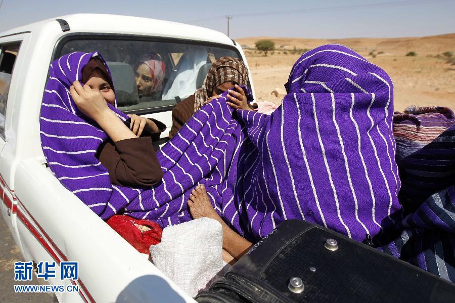 利比亚执政当局在卡扎菲老家进攻因人体盾牌受阻