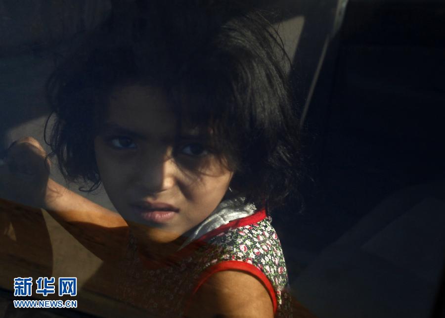 利比亚执政当局在卡扎菲老家进攻因人体盾牌受阻