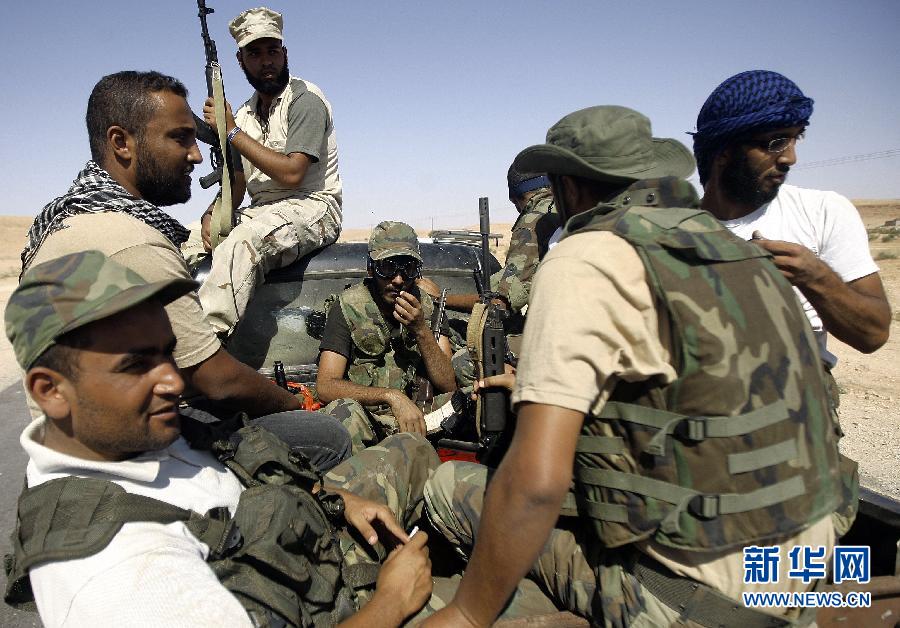 利比亚执政当局在卡扎菲老家进攻因人体盾牌受阻