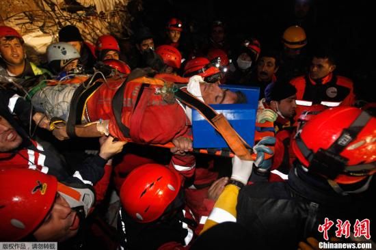 土耳其强震已致576人死亡