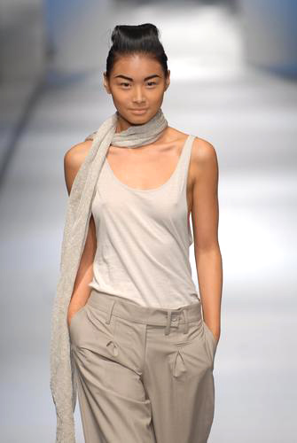 上海时装周<em>模特性感</em>露点