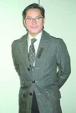 谭咏麟承认