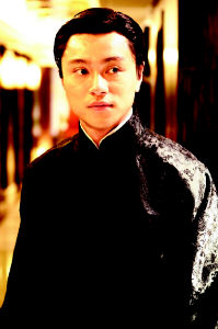 张国荣四月人间“复活”