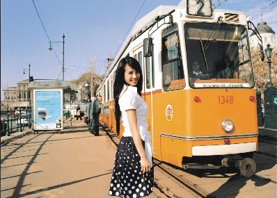 蔡依林否认歌词诉失恋 拍MV为周董痛哭(图)