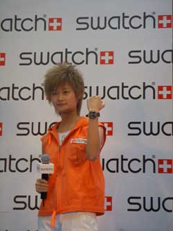 李宇春建议新超女们锻炼好身体(图)