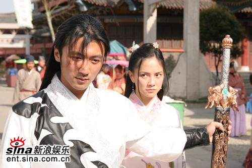 谢霆锋李心洁主演央视第一部古龙戏开机(组图)