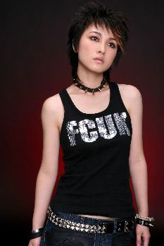 2006超女厉娜首次参赛竟赚高人气（图）