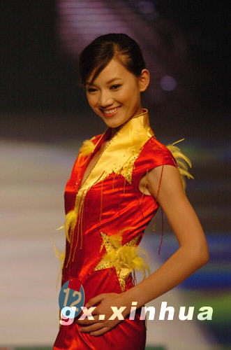 中国姑娘夺得亚洲超模大赛冠军(组图)