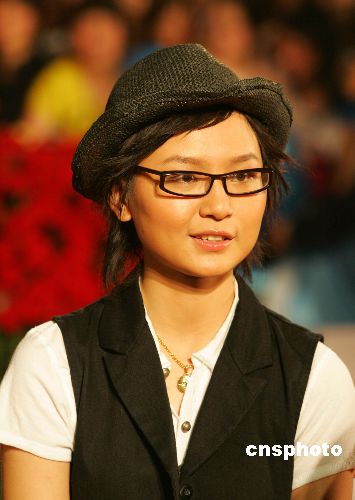 周笔畅演