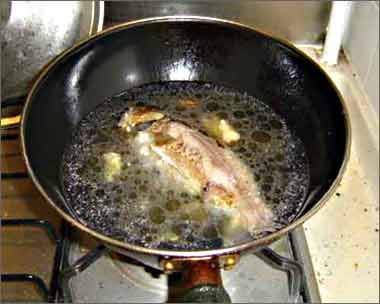 夏日祛湿豆鲫鱼汤(图)