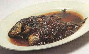 夏日祛湿豆鲫鱼汤(图)