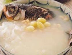 夏日祛湿豆鲫鱼汤(图)