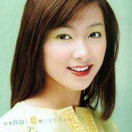 彩色隐形眼镜妆容搭配法(图)