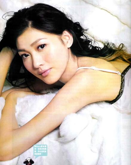 李彩桦性感新出位