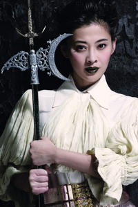 梅婷 眼睛向上看的人(图)