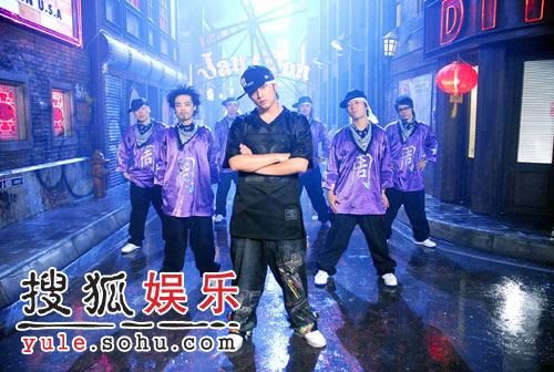 周杰伦“本草纲目”MV 可爱“僵尸”入镜(图)