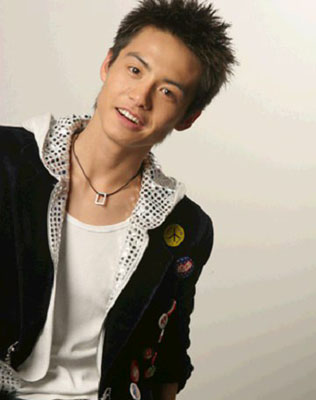 马天宇证实获邀出演贾宝玉 正在努力学表演