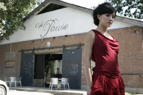 孙俪妩媚迷离写真(组图)