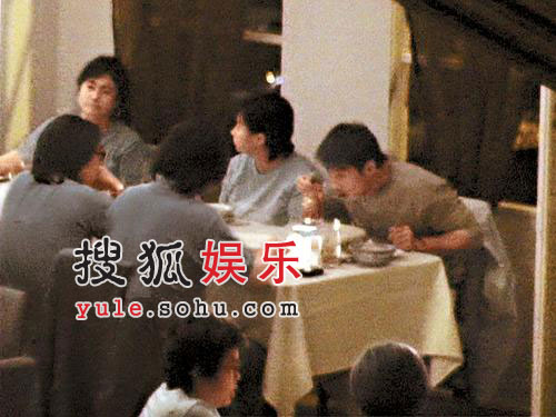 黎明乐基儿蜜恋身形发福(图)