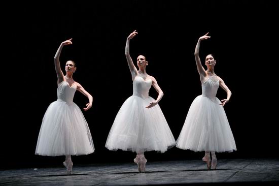 巴黎歌剧院芭蕾舞团的原创舞剧《吉赛尔》