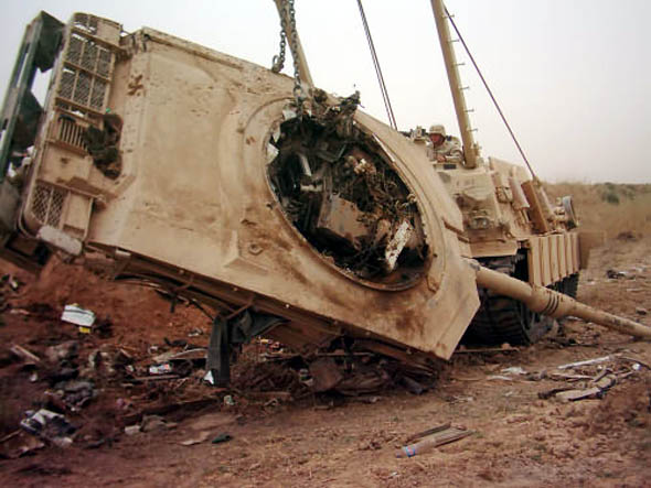 美高官语出惊人:“中国穿甲弹”毁美军战车