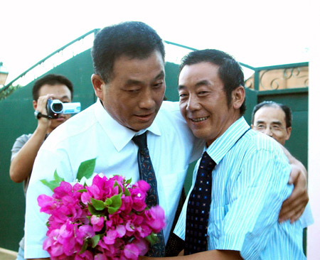 返回尼日尔首都