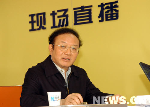 商务部副部长：勿给中国扣殖民主义帽子