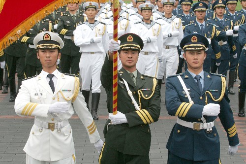 我军启动史上最大规模换装 实现量身定做