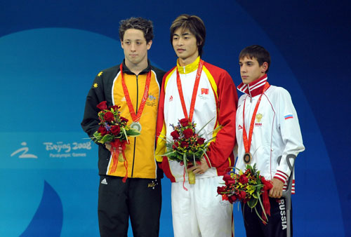 50米自由泳:S8级王晓福夺金破纪录 S7级美国