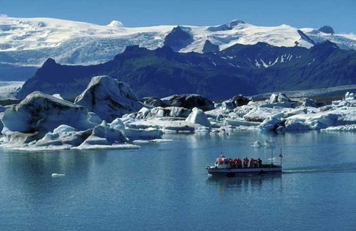 冰岛:有人最近研究,认为在南北纬20度左右的国