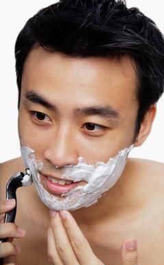从刮胡频率看男人寿命 何时刮胡子最好