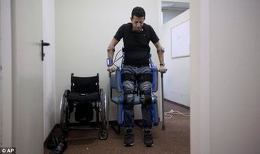 以色列截瘫患者发明残疾人专用机器裤