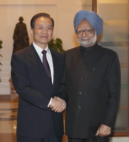 图文：温家宝会见印度总理辛格