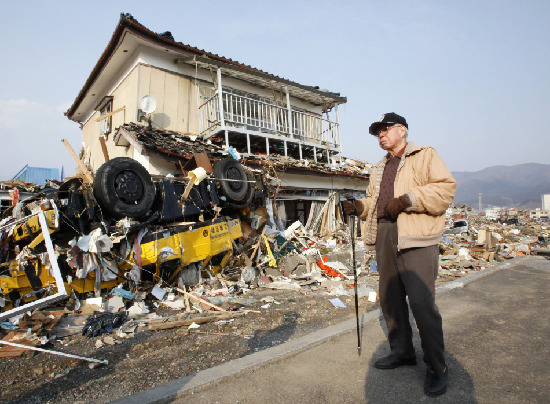 日本地震海啸灾区景象残破