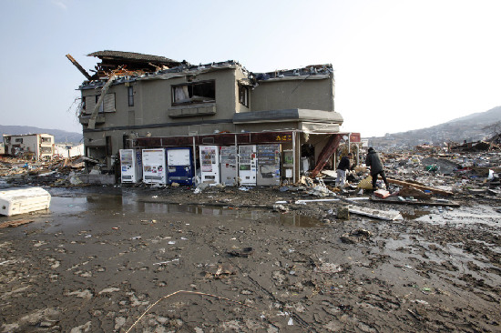 日本地震海啸灾区景象残破