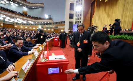 用程序民主来保证选举民主的两会细节