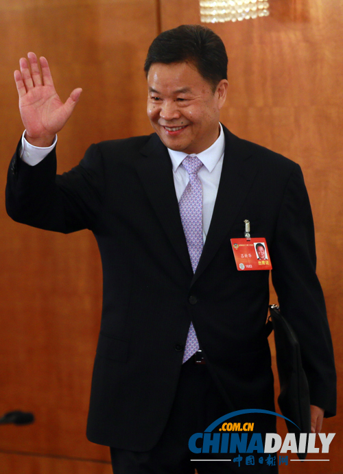 全国政协十二届二次会议举行新闻发布会