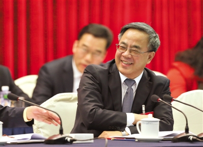 3月6日人大代表热搜榜：李小鹏稳居榜首