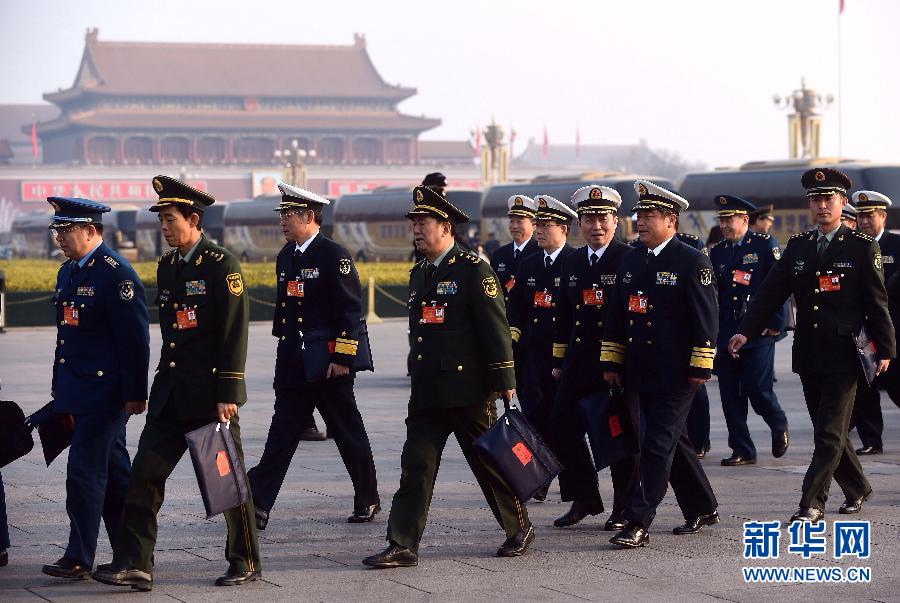 十二届全国人大二次会议举行第二次全体会议