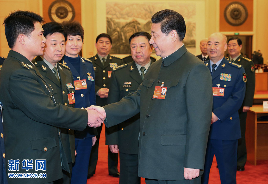 习近平出席解放军代表团全体会议