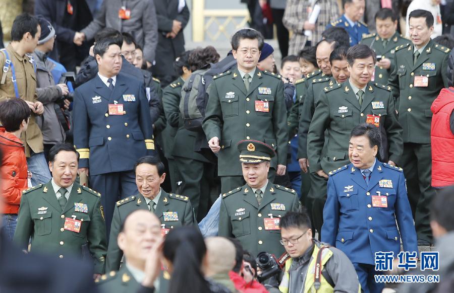 全国政协十二届二次会议闭幕