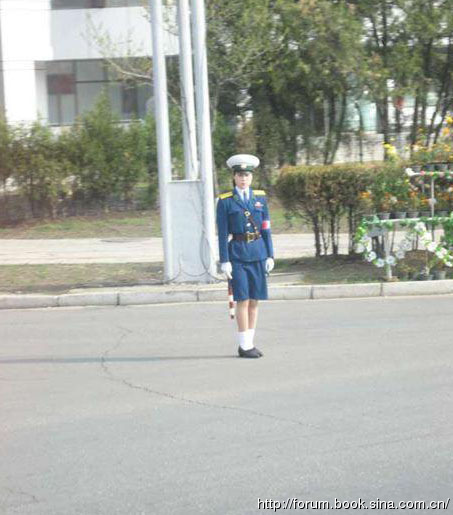 朝鲜女学生短裙黑丝一样潮