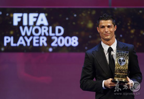 c罗当选08年世界足球先生 梅西第2托雷斯第3