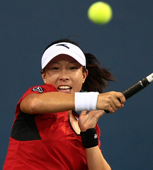 郑洁2-0横扫格罗恩菲尔德 中国三金花闯过首轮