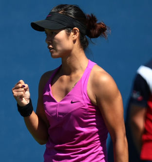 李娜横扫16岁“尖叫少女” 2-0速胜强势进32强